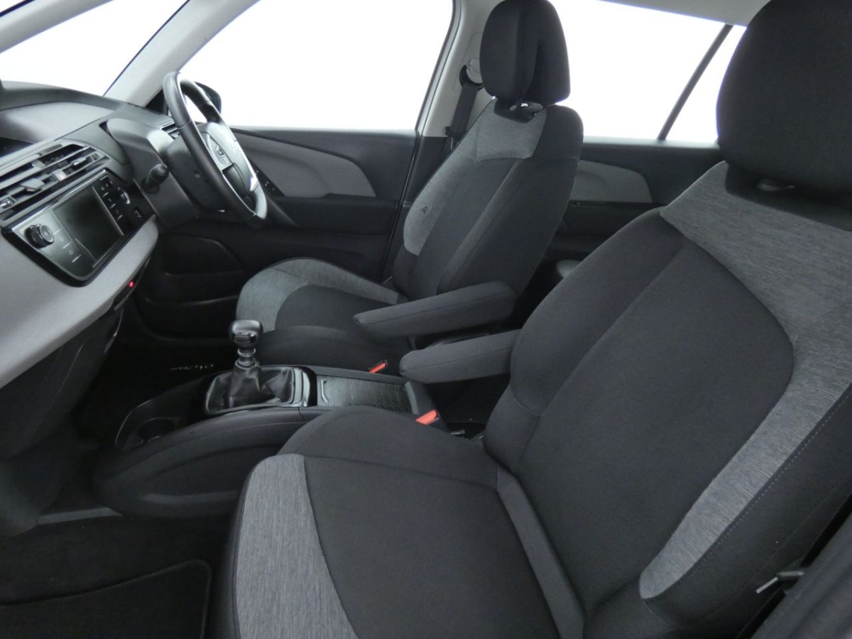 CITROEN GRAND C4 SPACETOURER 1.2 PURETECH TOUCH EDITION S/S 5D 129 BHP - 2019 - £10,700