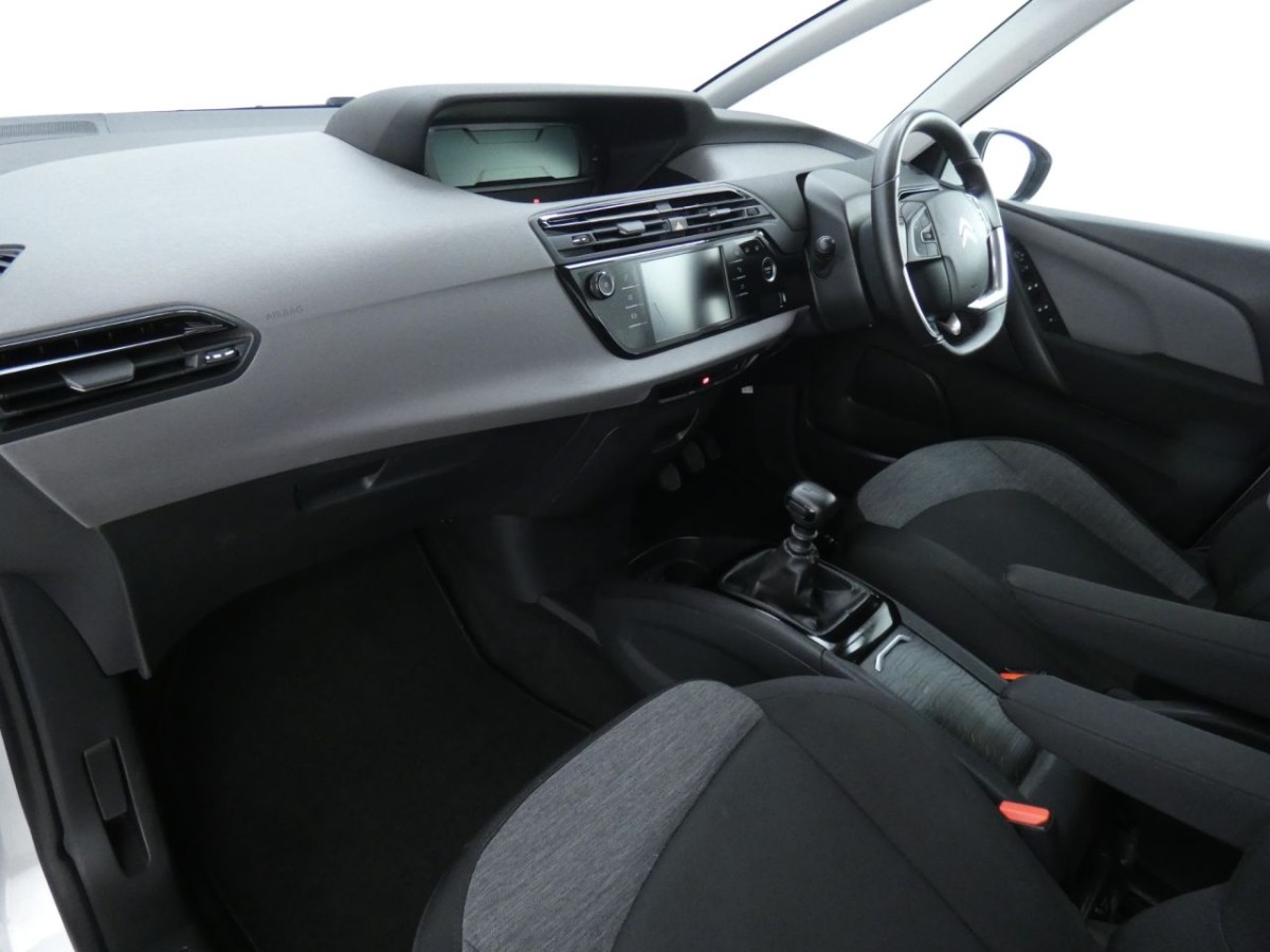 CITROEN GRAND C4 SPACETOURER 1.2 PURETECH TOUCH EDITION S/S 5D 129 BHP - 2019 - £10,700