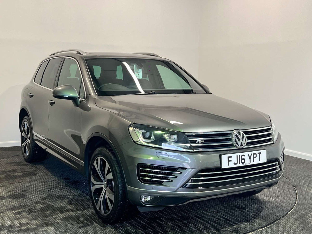 VOLKSWAGEN TOUAREG 2016 (16) 3.0 TDI V6 BLUEMOTION TECH R-LINE SUV 5DR DIESEL TIPTRONIC 4WD EURO 6 (S/S) - 2016 - £14,000