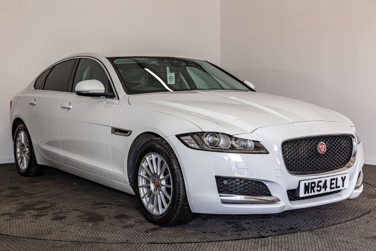 JAGUAR XF 2018 (18) 2.0D PRESTIGE SALOON 4DR DIESEL MANUAL EURO 6 (S/S) (180 PS) - 2018 - £9,000