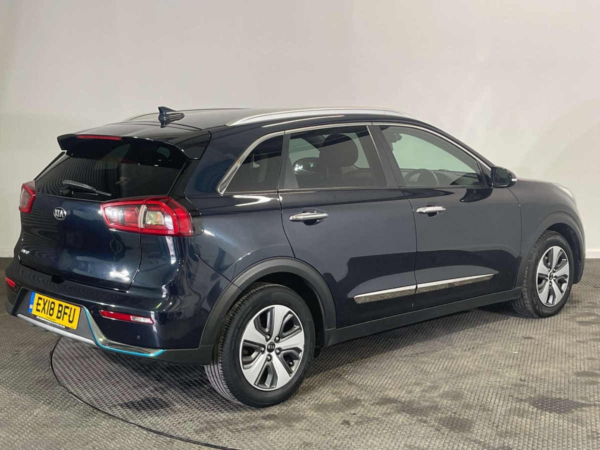KIA NIRO 2018 (18) 1.6 GDI 8.9KWH 3 SUV 5DR PETROL PLUG-IN HYBRID DCT EURO 6 (S/S) (139 BHP) - 2018 - £10,000