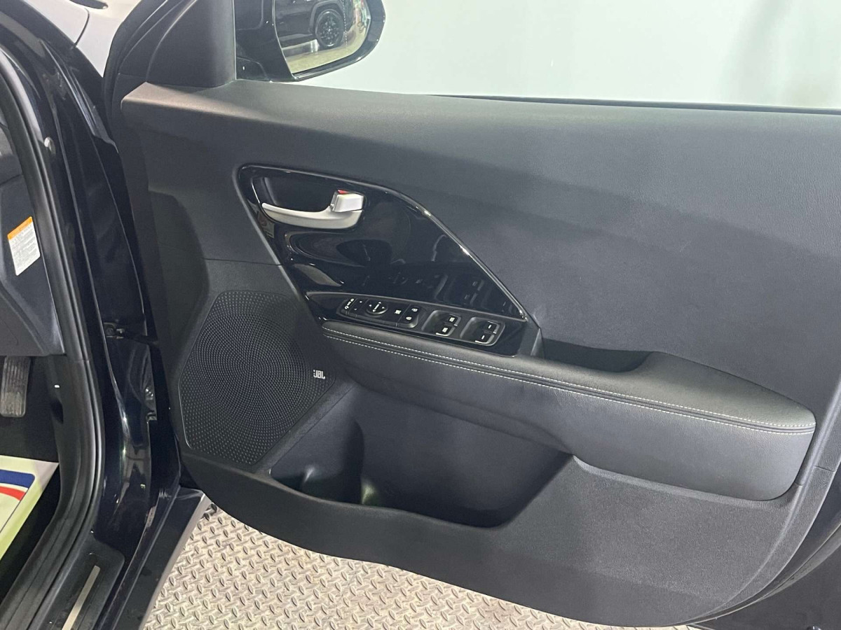 KIA NIRO 2018 (18) 1.6 GDI 8.9KWH 3 SUV 5DR PETROL PLUG-IN HYBRID DCT EURO 6 (S/S) (139 BHP) - 2018 - £10,000