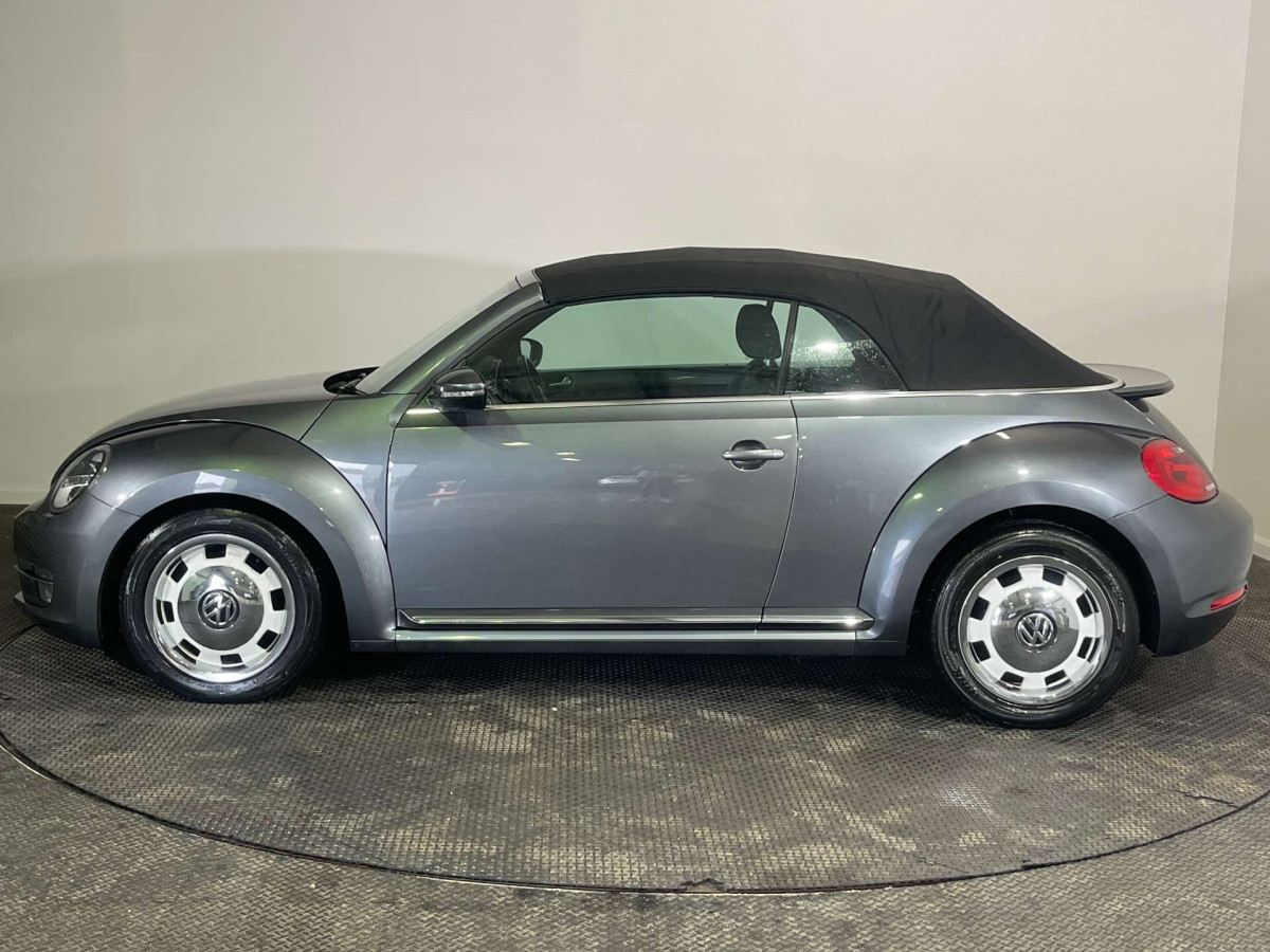 VOLKSWAGEN BEETLE 2015 (64) 1.6 TDI BLUEMOTION TECH DESIGN CABRIOLET 2DR DIESEL MANUAL EURO 5 (S/S) (10 - 2015 - £7,700