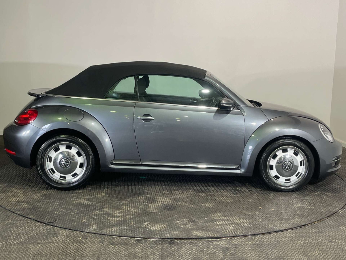 VOLKSWAGEN BEETLE 2015 (64) 1.6 TDI BLUEMOTION TECH DESIGN CABRIOLET 2DR DIESEL MANUAL EURO 5 (S/S) (10 - 2015 - £7,700