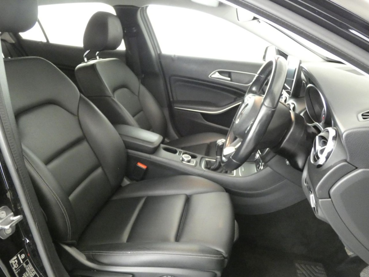 MERCEDES-BENZ GLA-CLASS 1.6 GLA 200 SE 5D 154 BHP - 2018 - £19,400
