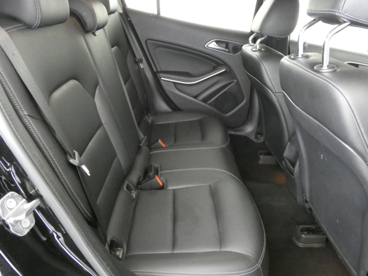 MERCEDES-BENZ GLA-CLASS 1.6 GLA 200 SE 5D 154 BHP - 2018 - £19,400