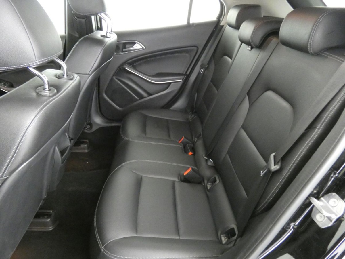 MERCEDES-BENZ GLA-CLASS 1.6 GLA 200 SE 5D 154 BHP - 2018 - £19,400