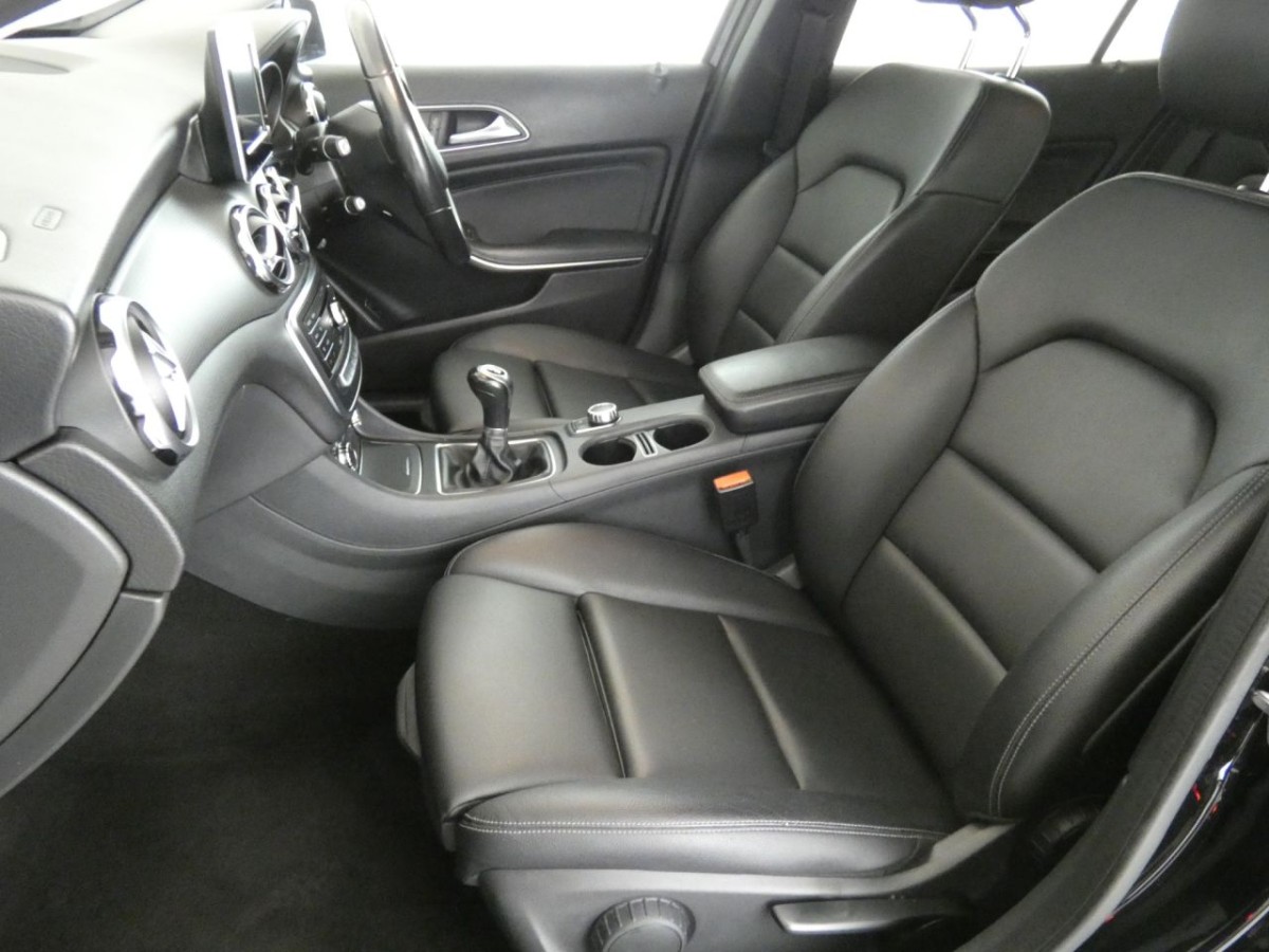 MERCEDES-BENZ GLA-CLASS 1.6 GLA 200 SE 5D 154 BHP - 2018 - £19,400