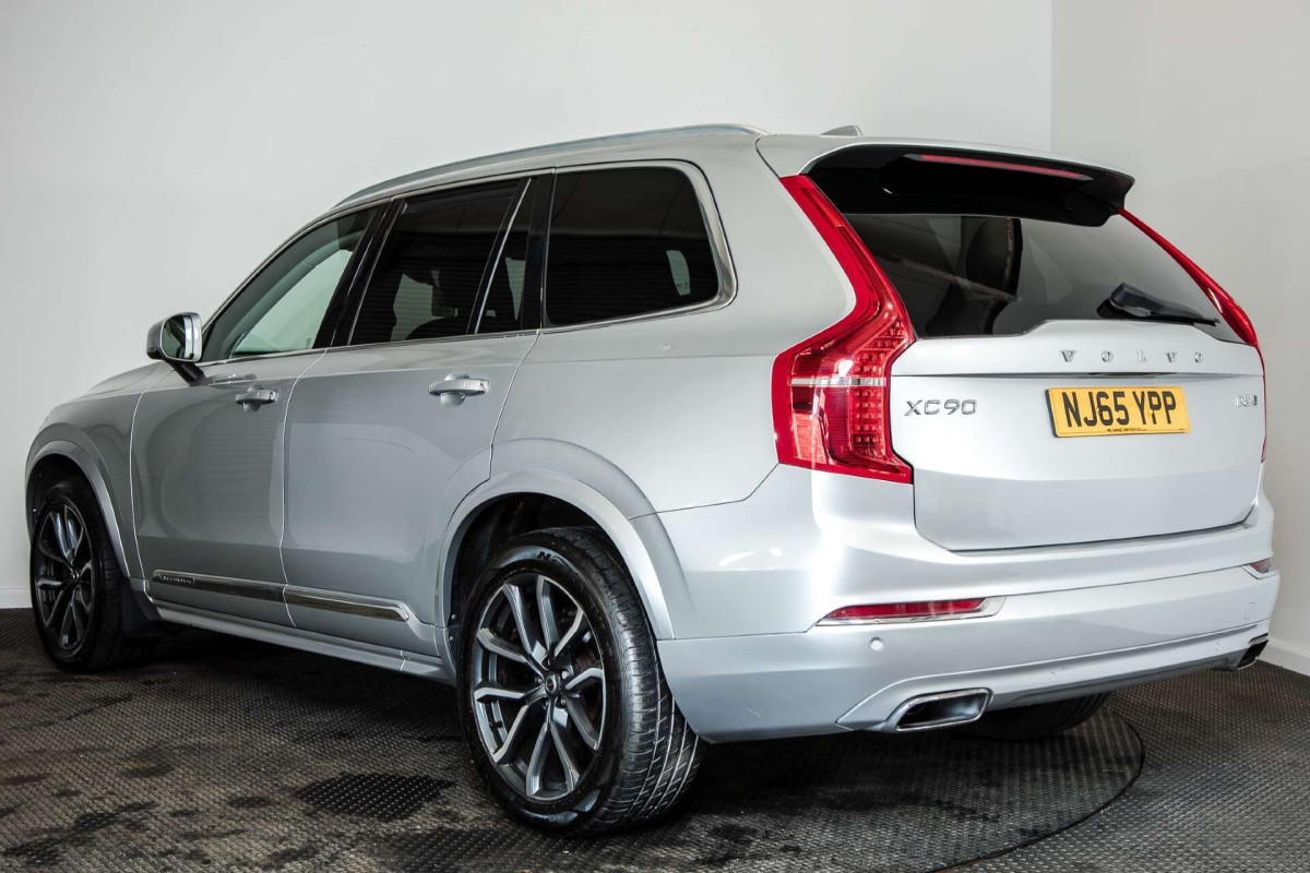 VOLVO XC90 2015 (65) 2.0 D5 INSCRIPTION SUV 5DR DIESEL GEARTRONIC 4WD EURO 6 (S/S) (225 PS) - 2015 - £21,000