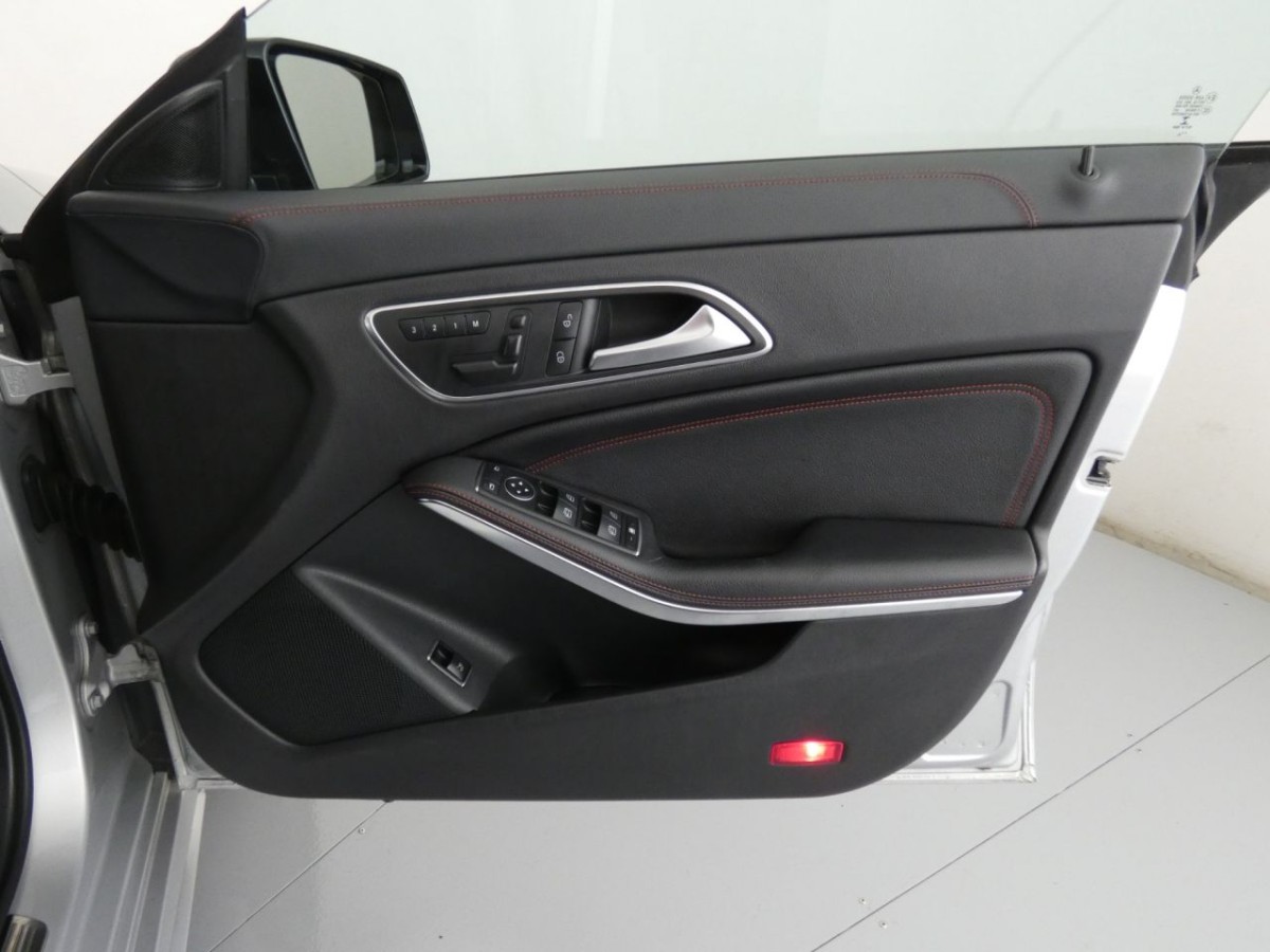 MERCEDES-BENZ CLA 2.1 CLA220 CDI AMG SPORT 4MATIC 4D 177 BHP - 2015 - £14,400