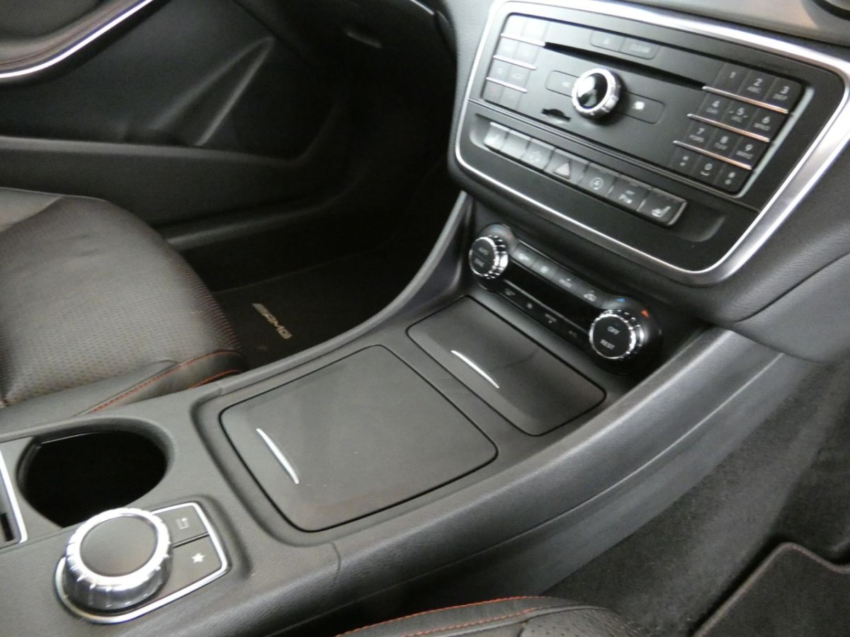 MERCEDES-BENZ CLA 2.1 CLA220 CDI AMG SPORT 4MATIC 4D 177 BHP - 2015 - £14,400