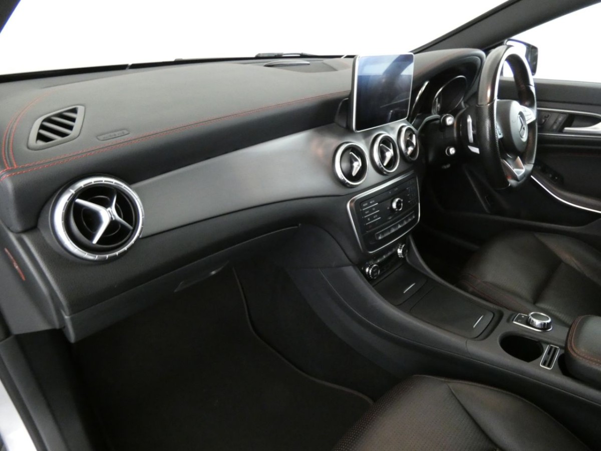 MERCEDES-BENZ CLA 2.1 CLA220 CDI AMG SPORT 4MATIC 4D 177 BHP - 2015 - £14,400