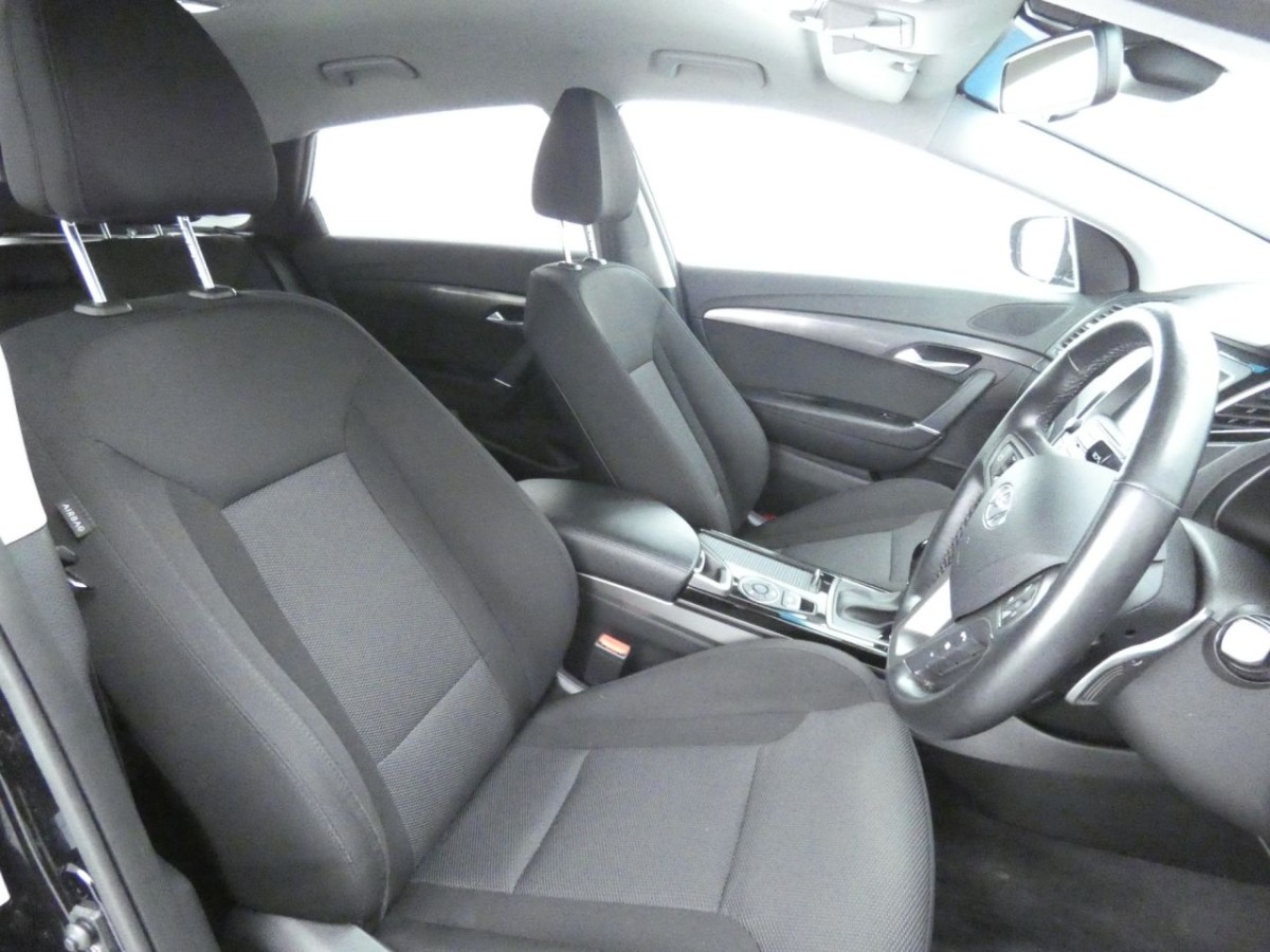 HYUNDAI I40 1.6 CRDI SE NAV 5D 135 BHP - 2019 - £14,700