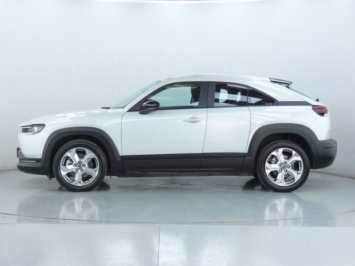 MAZDA MX-30 0.0 SE-L LUX 5D 143 BHP - 2021 - £15,400