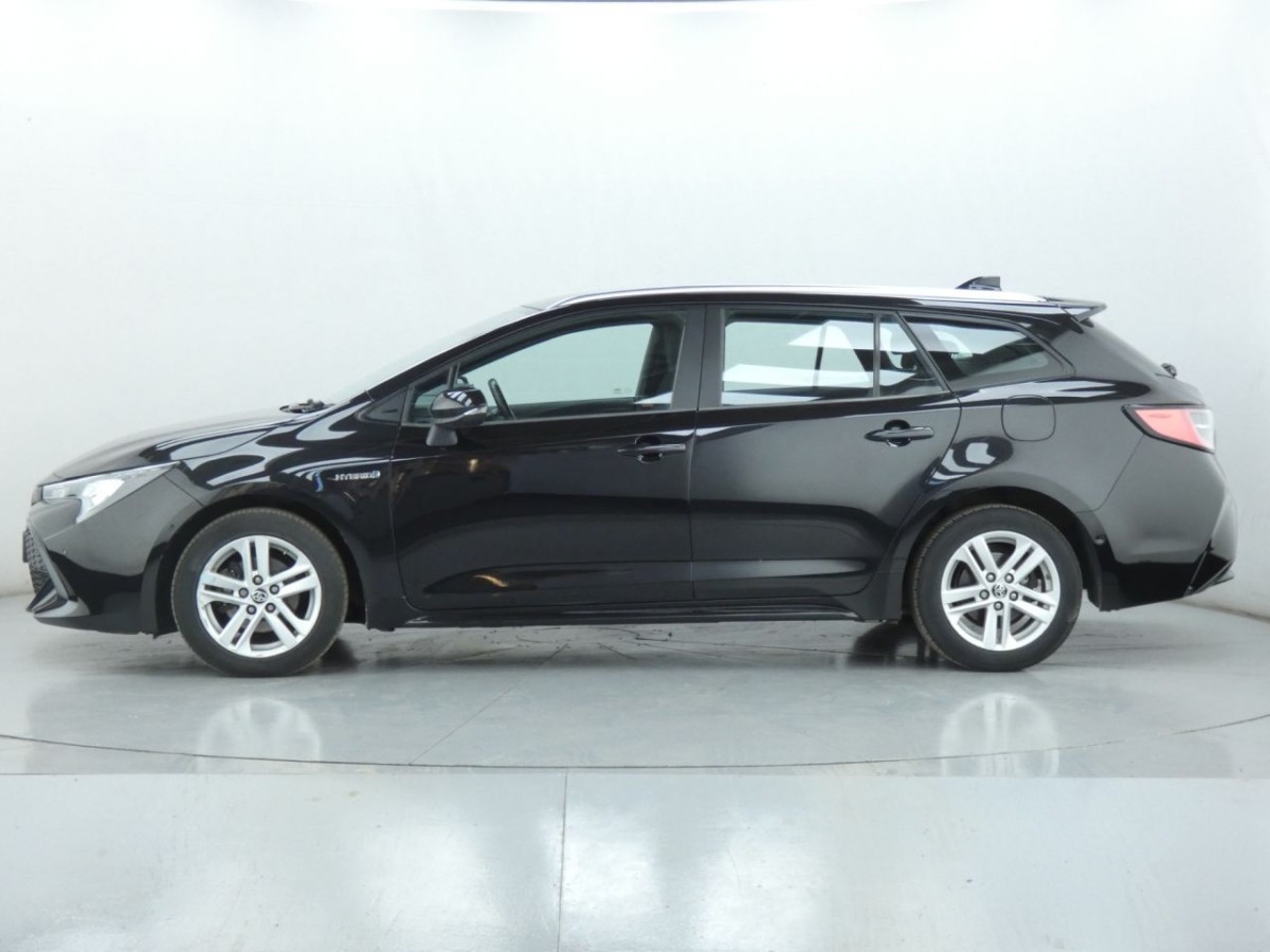TOYOTA COROLLA 1.8 ICON TECH 5D 121 BHP - 2020 - £15,990