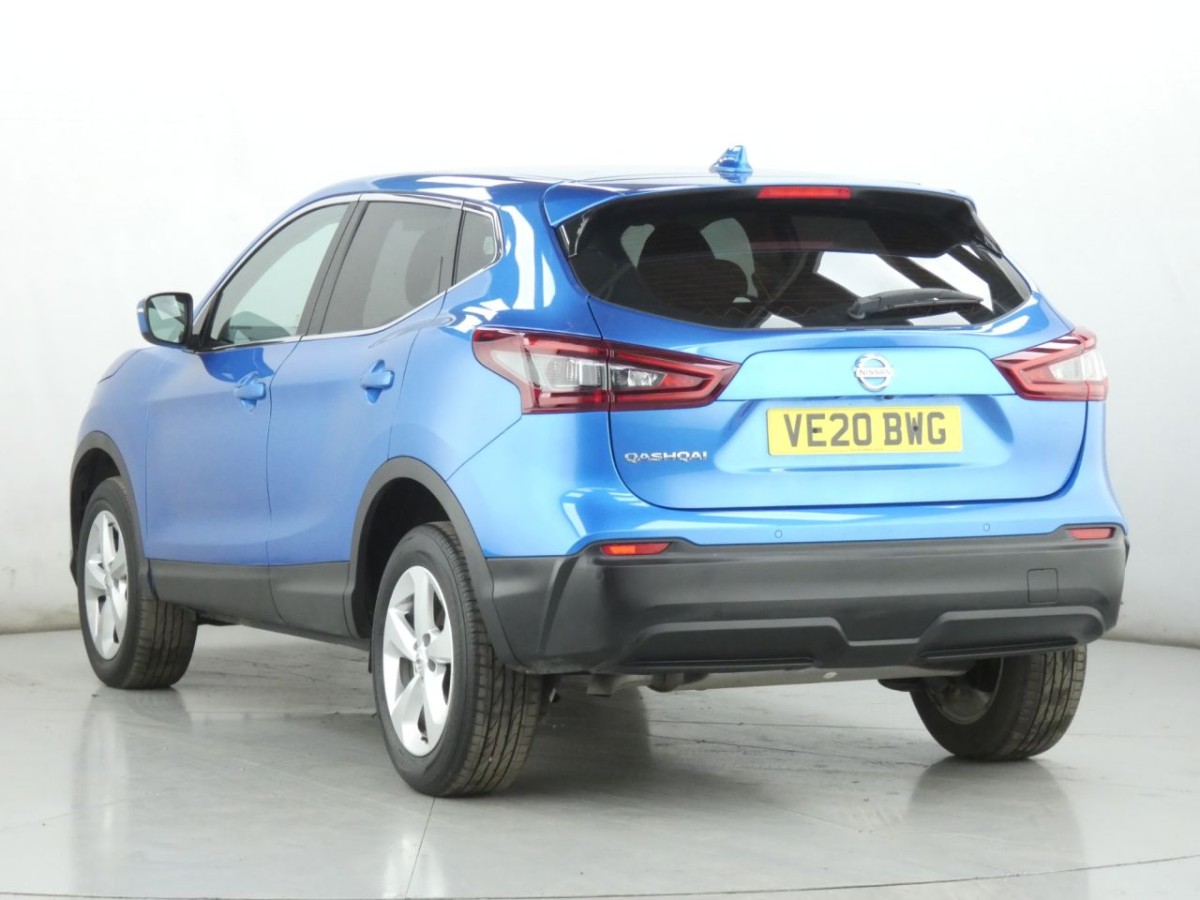 NISSAN QASHQAI 1.3 DIG-T ACENTA PREMIUM 5D 140 BHP HATCHBACK - 2020 - £13,700