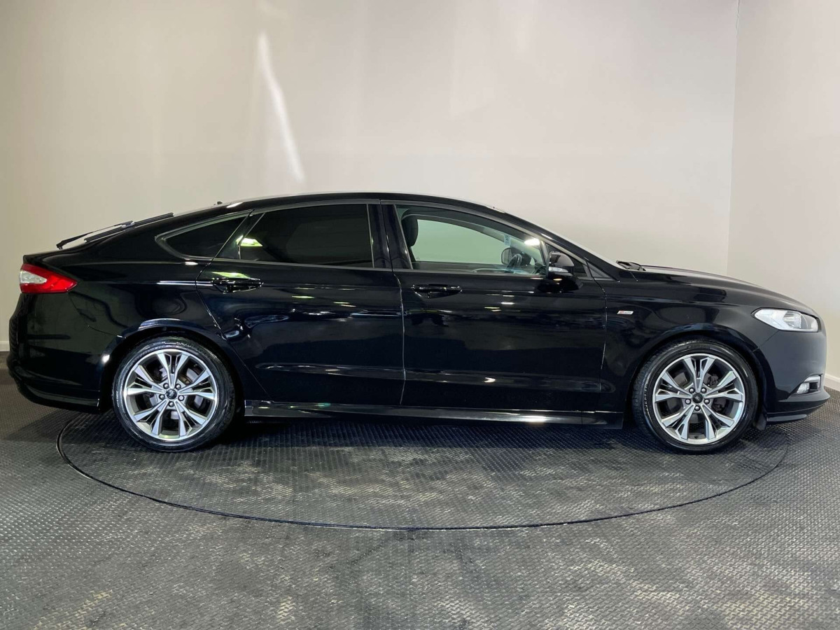 FORD MONDEO 2017 (67) 2.0 TDCI ST-LINE HATCHBACK 5DR DIESEL MANUAL EURO 6 (S/S) (150 PS) - 2017 - £7,200