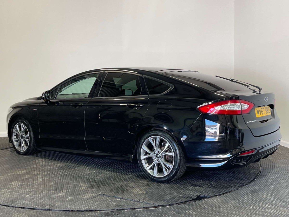 FORD MONDEO 2017 (67) 2.0 TDCI ST-LINE HATCHBACK 5DR DIESEL MANUAL EURO 6 (S/S) (150 PS) - 2017 - £7,200
