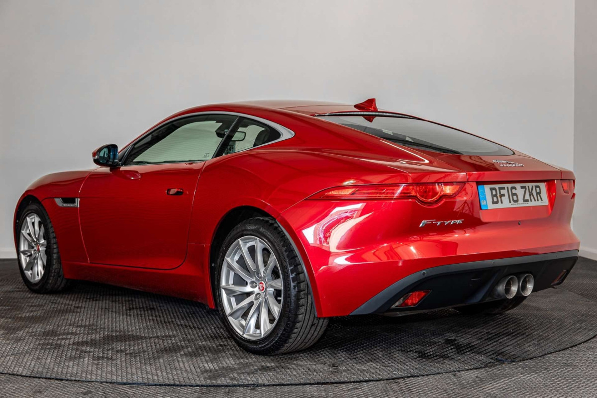JAGUAR F-TYPE 2016 (16) 3.0 V6 COUPE 2DR PETROL AUTO EURO 6 (S/S) (340 PS) - 2016 - £22,500