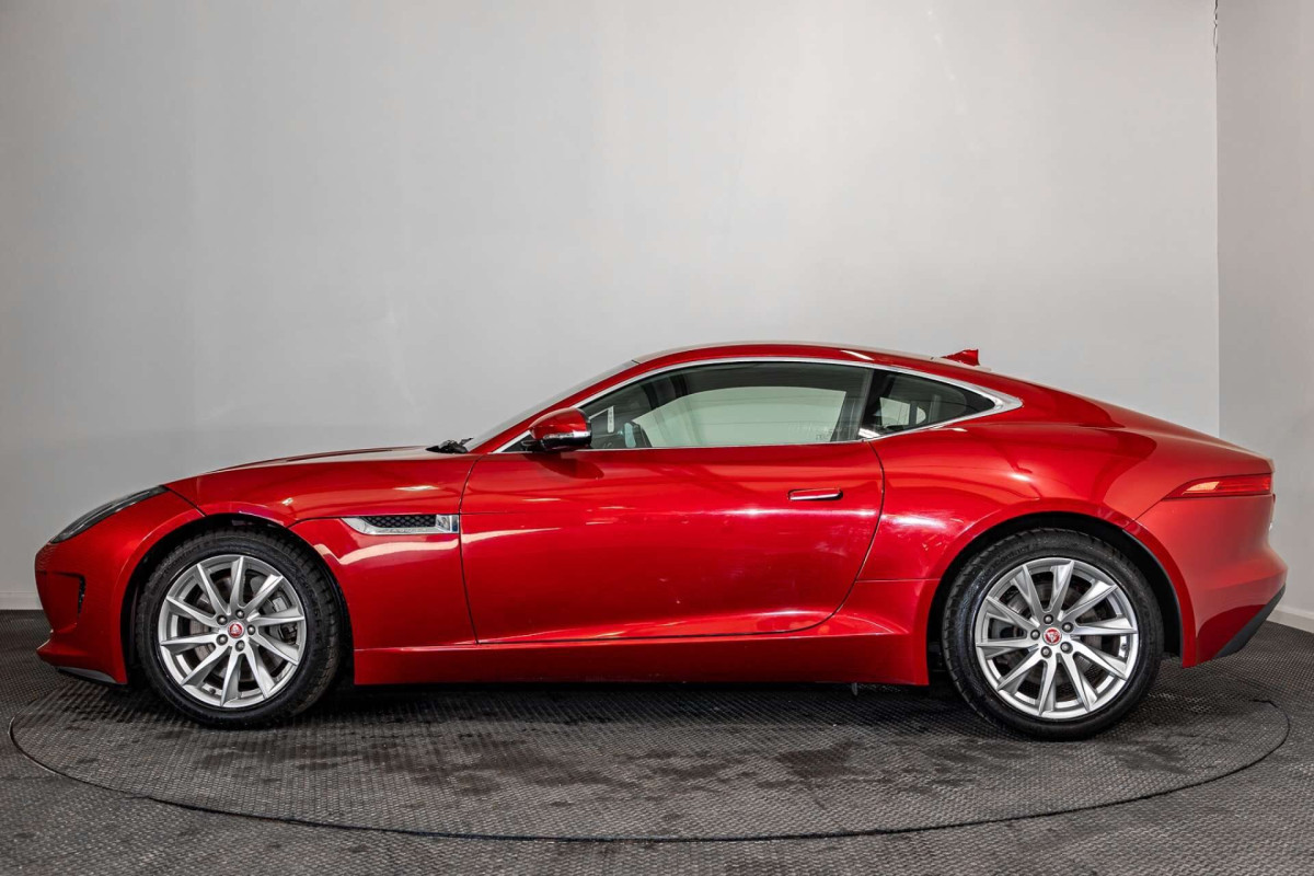 JAGUAR F-TYPE 2016 (16) 3.0 V6 COUPE 2DR PETROL AUTO EURO 6 (S/S) (340 PS) - 2016 - £22,500