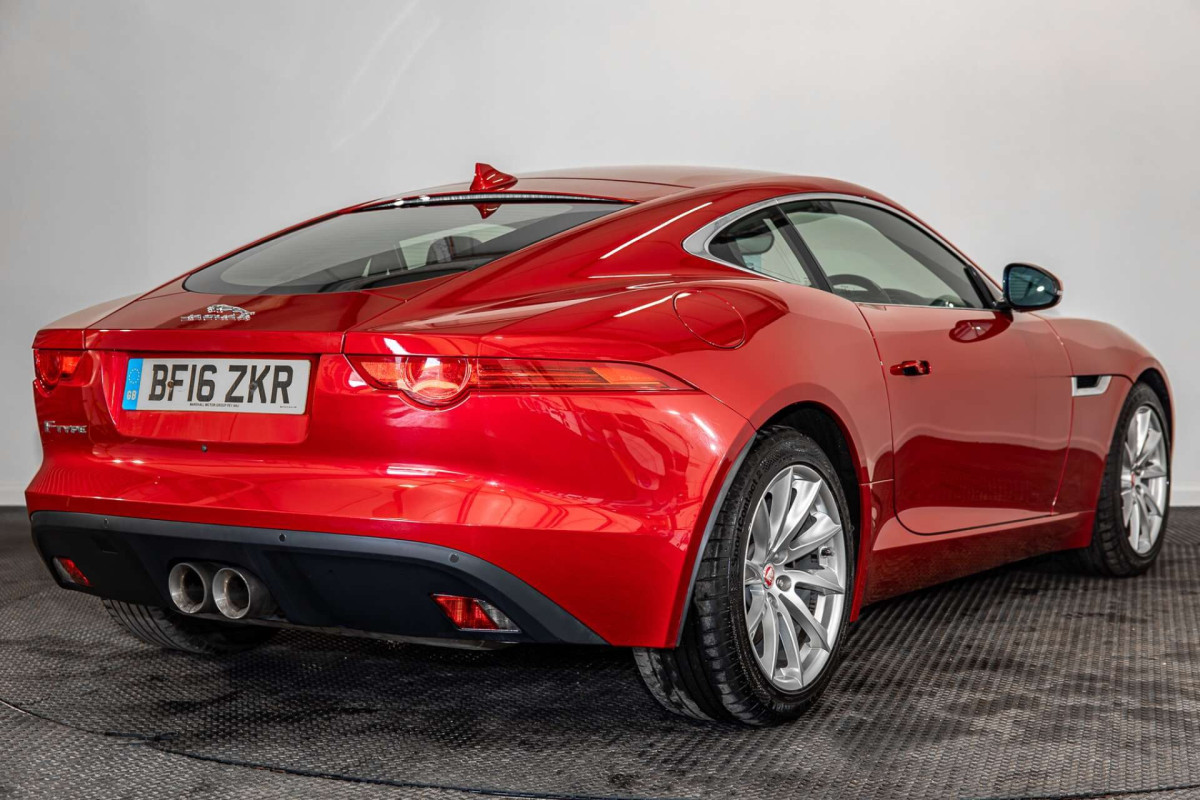 JAGUAR F-TYPE 2016 (16) 3.0 V6 COUPE 2DR PETROL AUTO EURO 6 (S/S) (340 PS) - 2016 - £22,500