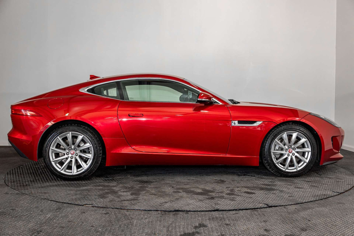 JAGUAR F-TYPE 2016 (16) 3.0 V6 COUPE 2DR PETROL AUTO EURO 6 (S/S) (340 PS) - 2016 - £22,500