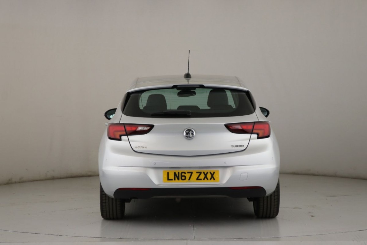 VAUXHALL ASTRA 1.4 ELITE S/S 5D 148 BHP - 2017 - £13,400