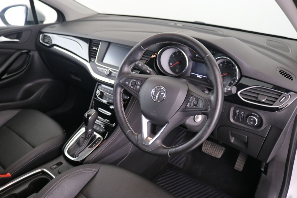 VAUXHALL ASTRA 1.4 ELITE S/S 5D 148 BHP - 2017 - £13,400