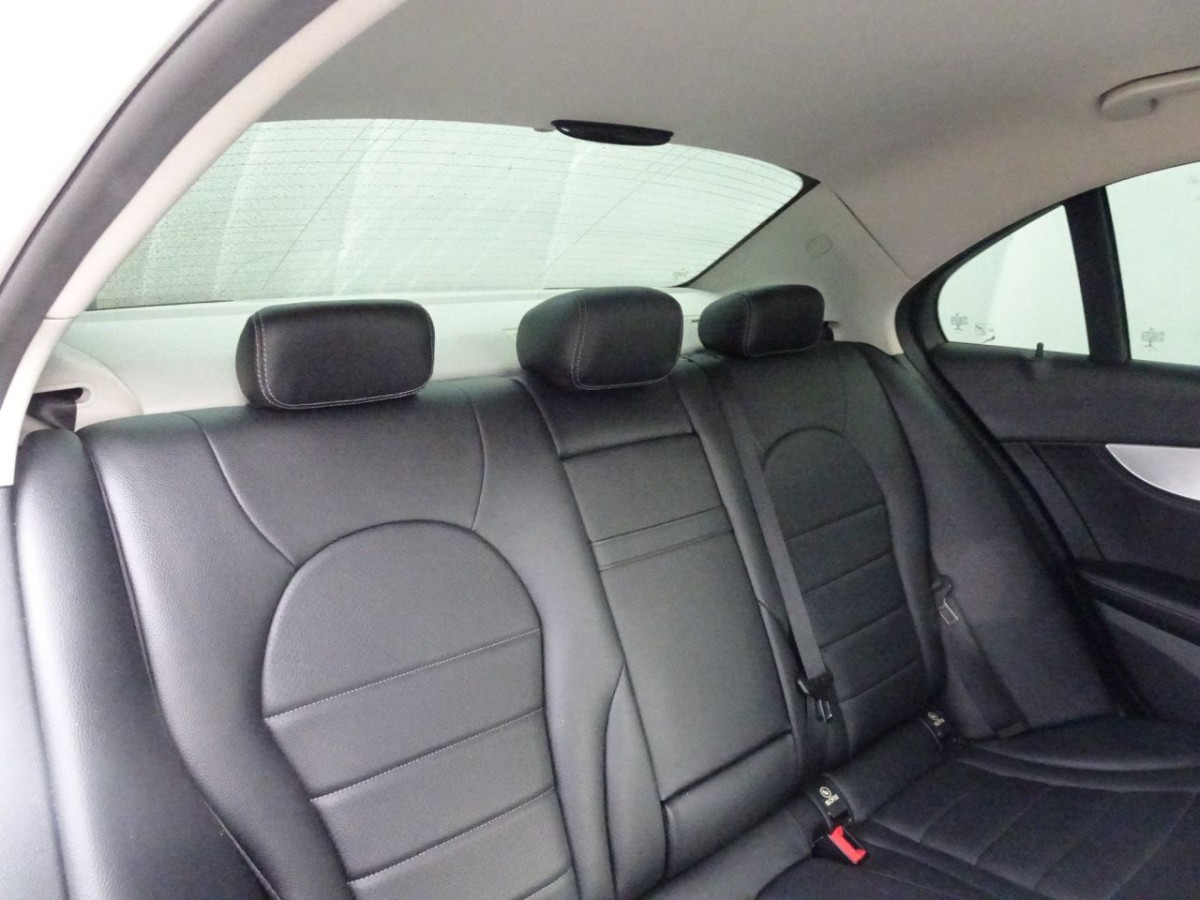 MERCEDES-BENZ C-CLASS 2.0 C200 SPORT 4D AUTO 184 BHP - 2015 - £12,990