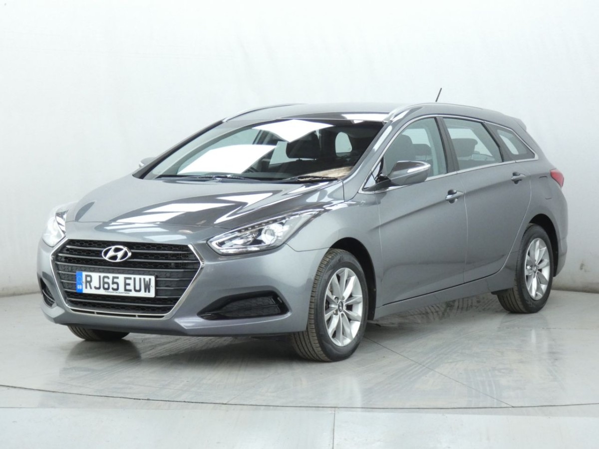 HYUNDAI I40 1.7 CRDI S BLUE DRIVE 5D 114 BHP - 2015 - £6,400