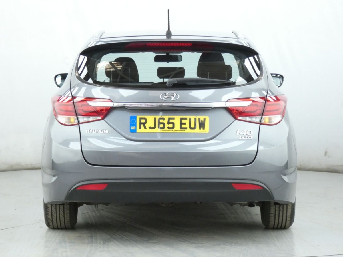 HYUNDAI I40 1.7 CRDI S BLUE DRIVE 5D 114 BHP - 2015 - £6,400