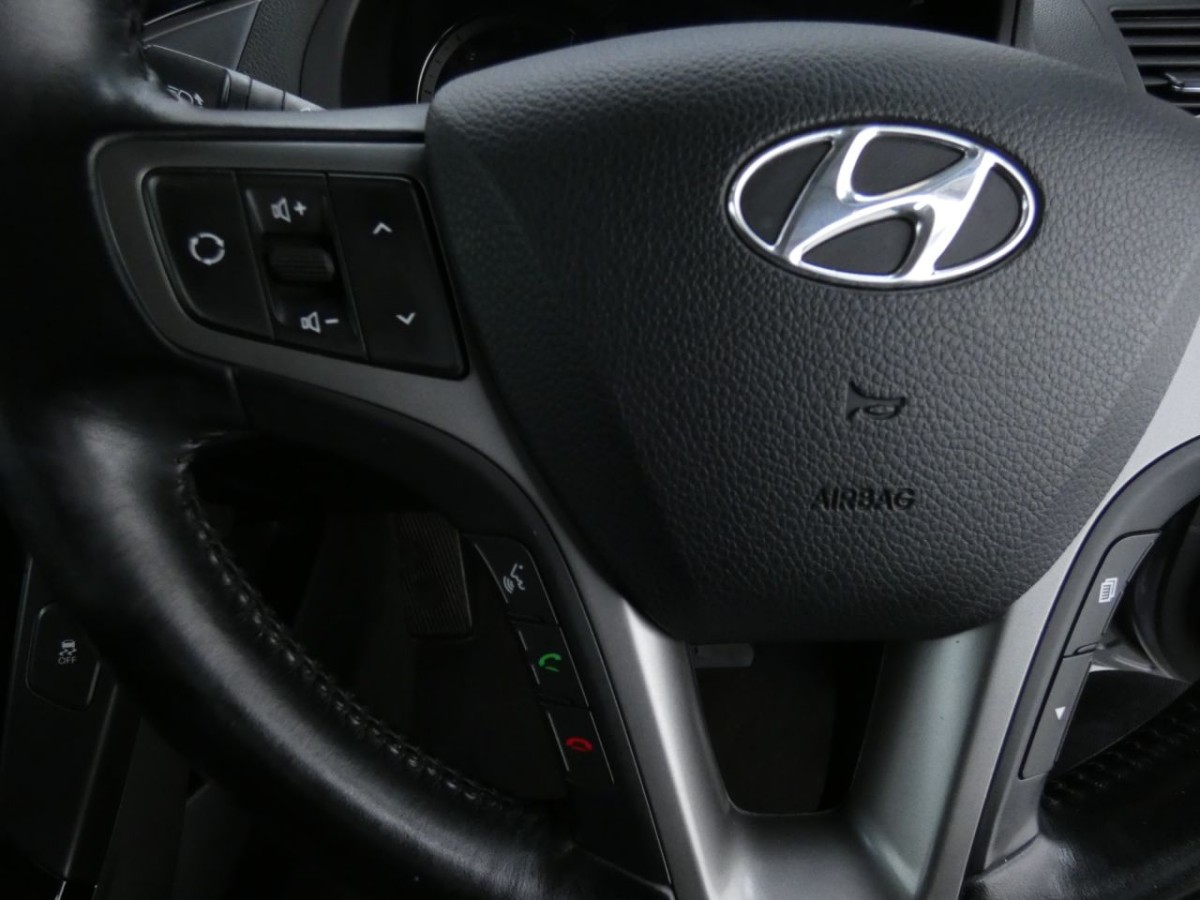 HYUNDAI I40 1.7 CRDI S BLUE DRIVE 5D 114 BHP - 2015 - £6,400