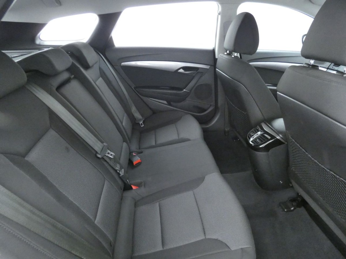 HYUNDAI I40 1.7 CRDI S BLUE DRIVE 5D 114 BHP - 2015 - £6,400