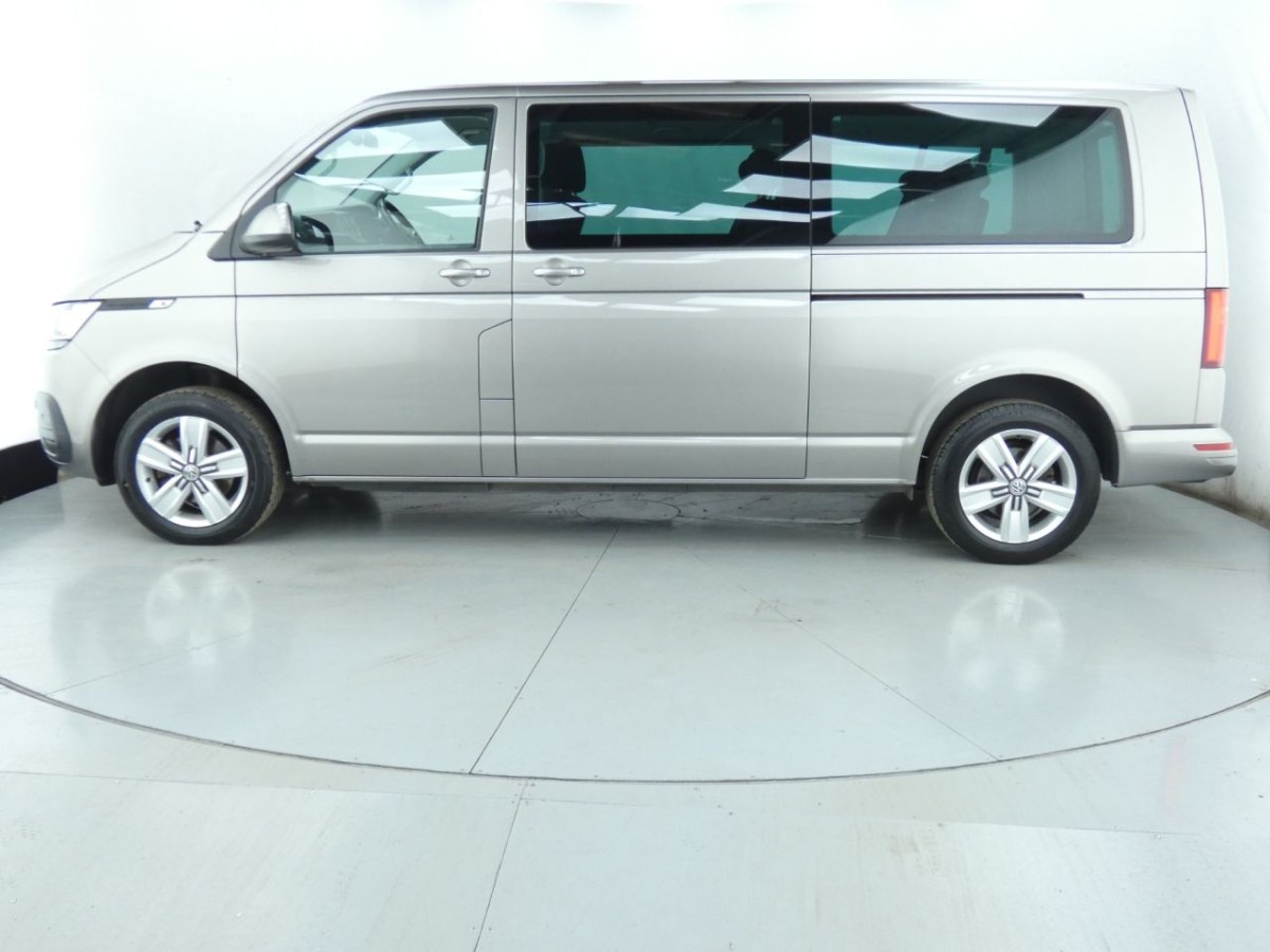 VOLKSWAGEN TRANSPORTER SHUTTLE 2.0 SHUTTLE SE TDI 5D 148 BHP - 2020 - £28,990