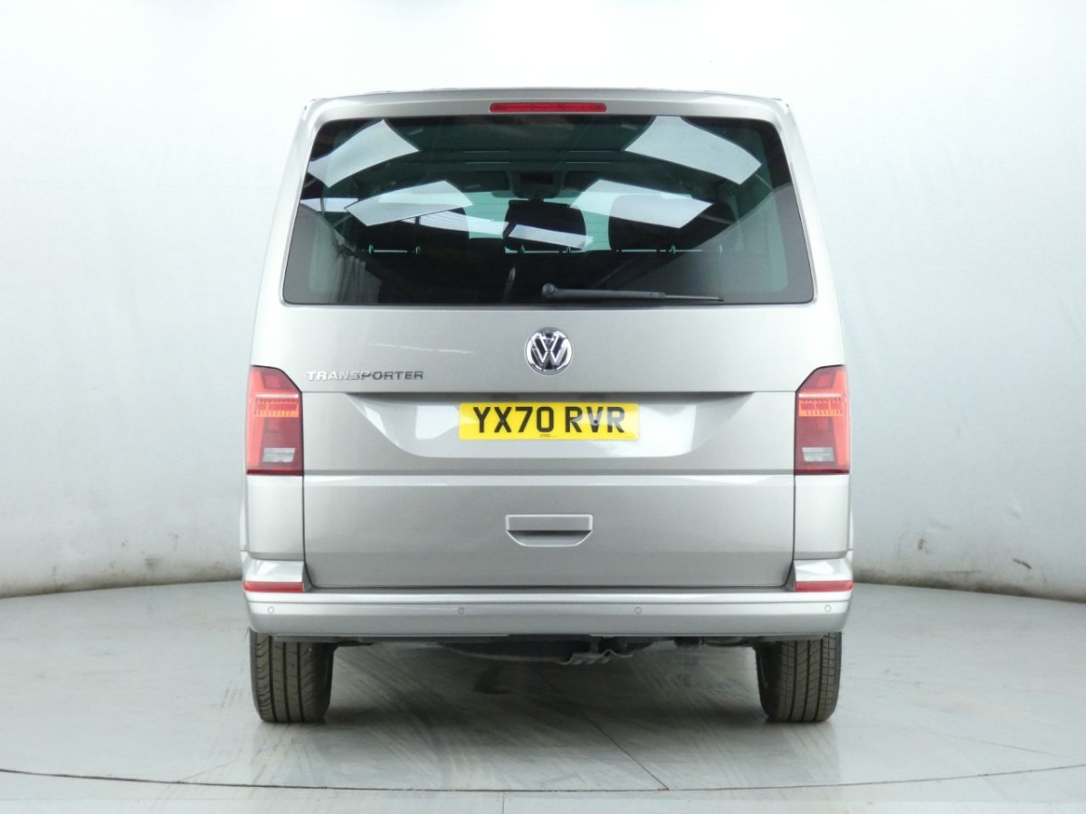 VOLKSWAGEN TRANSPORTER SHUTTLE 2.0 SHUTTLE SE TDI 5D 148 BHP - 2020 - £28,990
