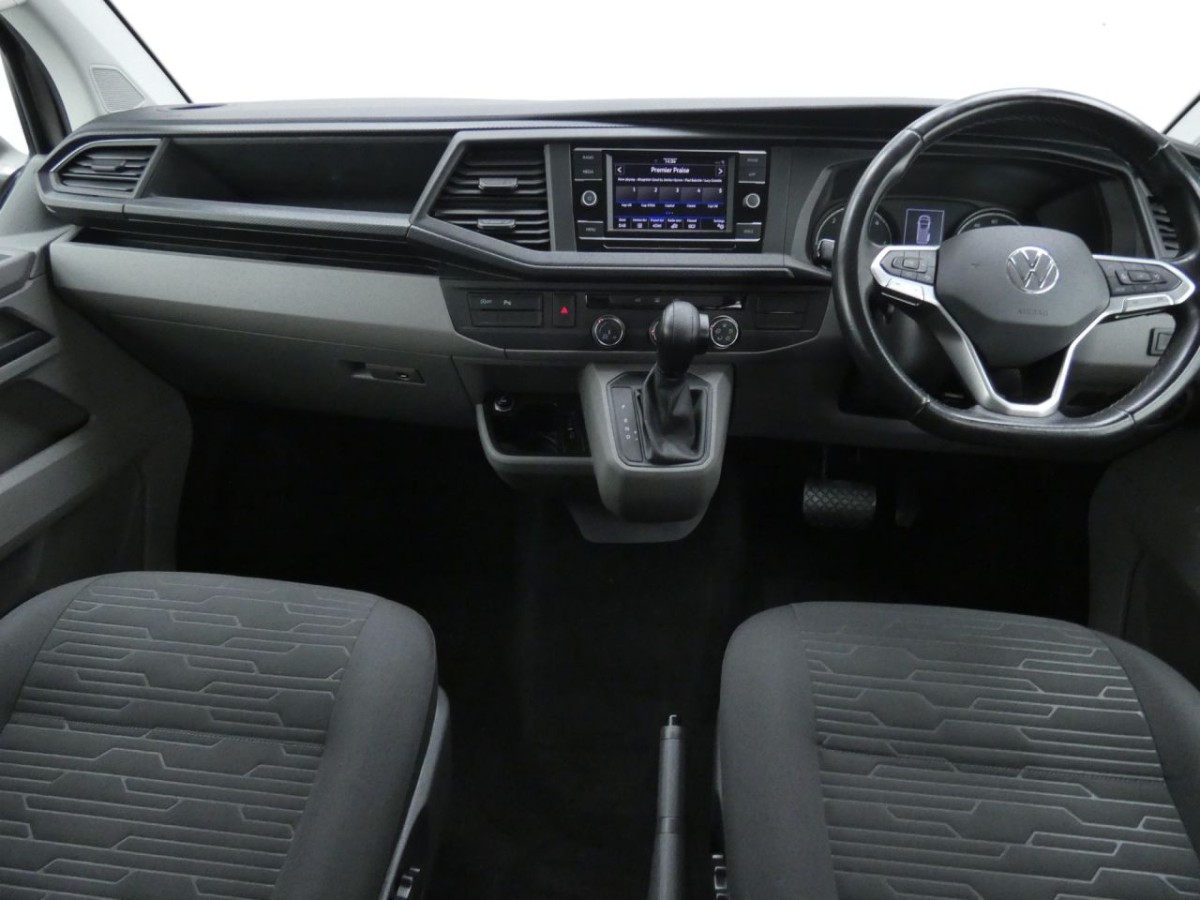 VOLKSWAGEN TRANSPORTER SHUTTLE 2.0 SHUTTLE SE TDI 5D 148 BHP - 2020 - £28,990