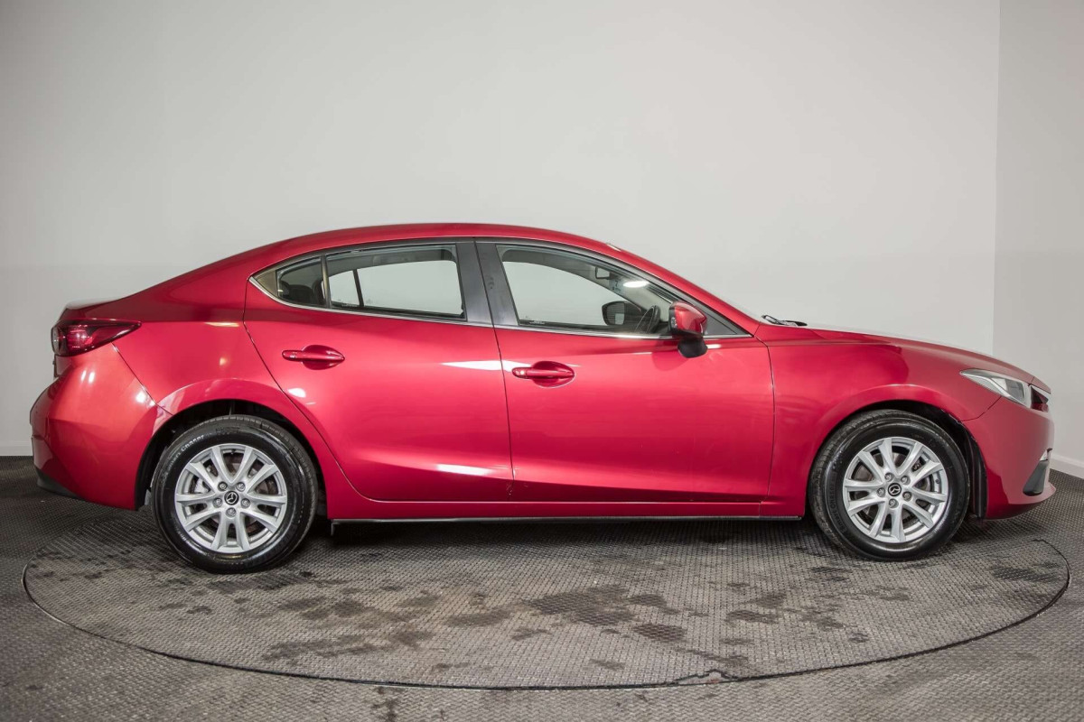 MAZDA 3 2014 (14) 2.0 SKYACTIV-G SE NAV FASTBACK 4DR PETROL MANUAL EURO 5 (S/S) (120 PS) - 2014 - £6,500