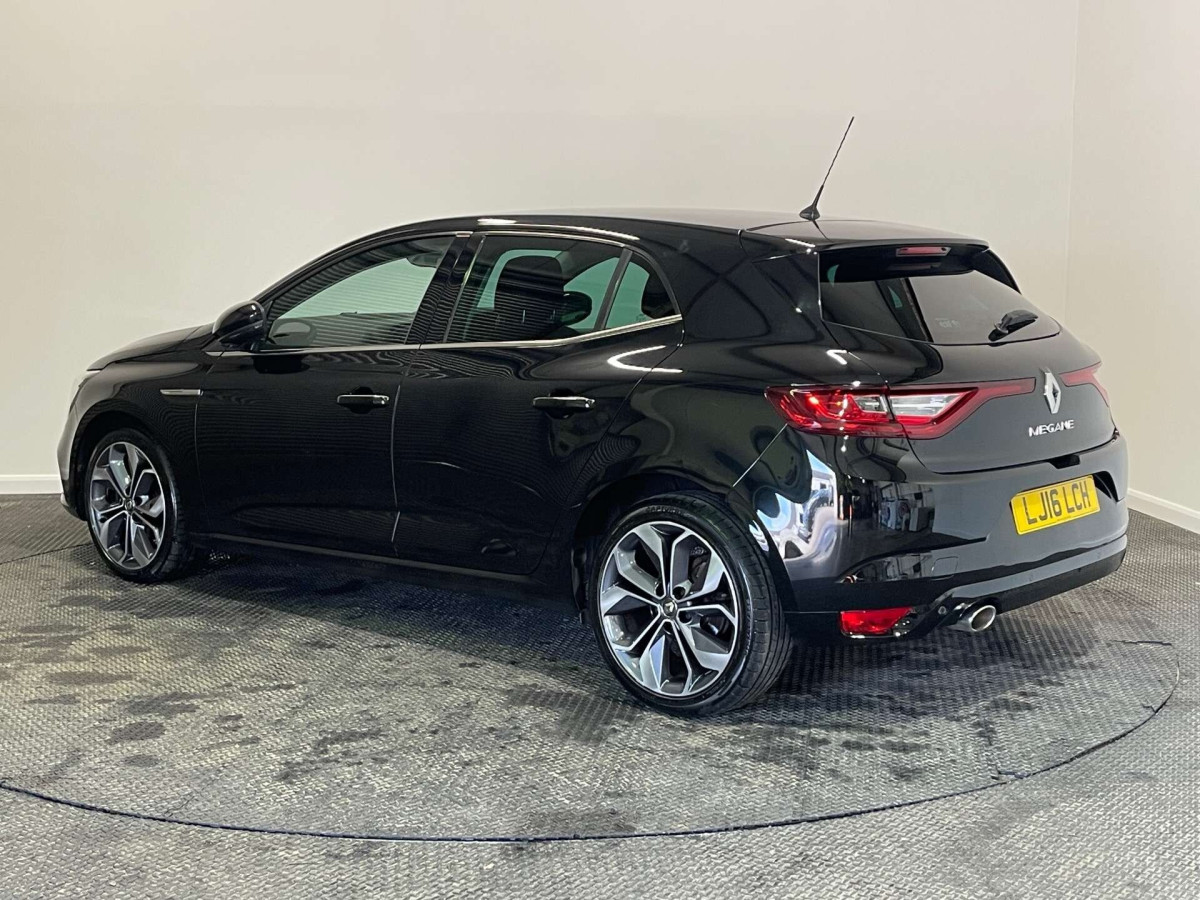 RENAULT MEGANE 2016 (16) 1.5 DCI SIGNATURE NAV HATCHBACK 5DR DIESEL EDC EURO 6 (110 PS) - 2016 - £8,500