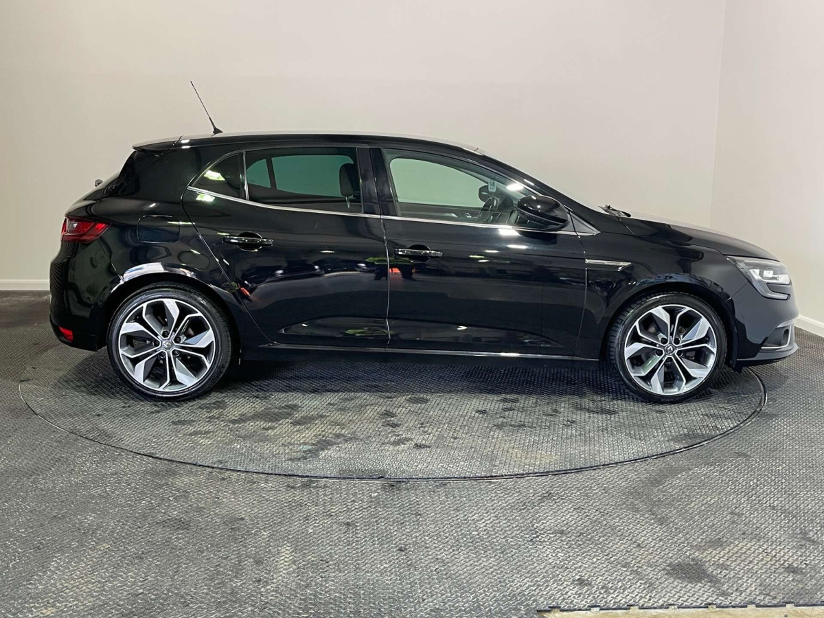 RENAULT MEGANE 2016 (16) 1.5 DCI SIGNATURE NAV HATCHBACK 5DR DIESEL EDC EURO 6 (110 PS) - 2016 - £8,500