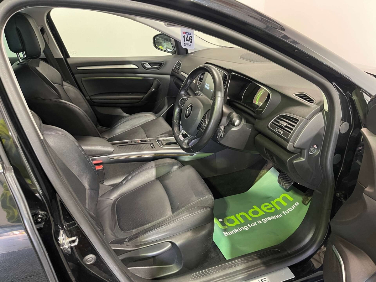 RENAULT MEGANE 2016 (16) 1.5 DCI SIGNATURE NAV HATCHBACK 5DR DIESEL EDC EURO 6 (110 PS) - 2016 - £8,500