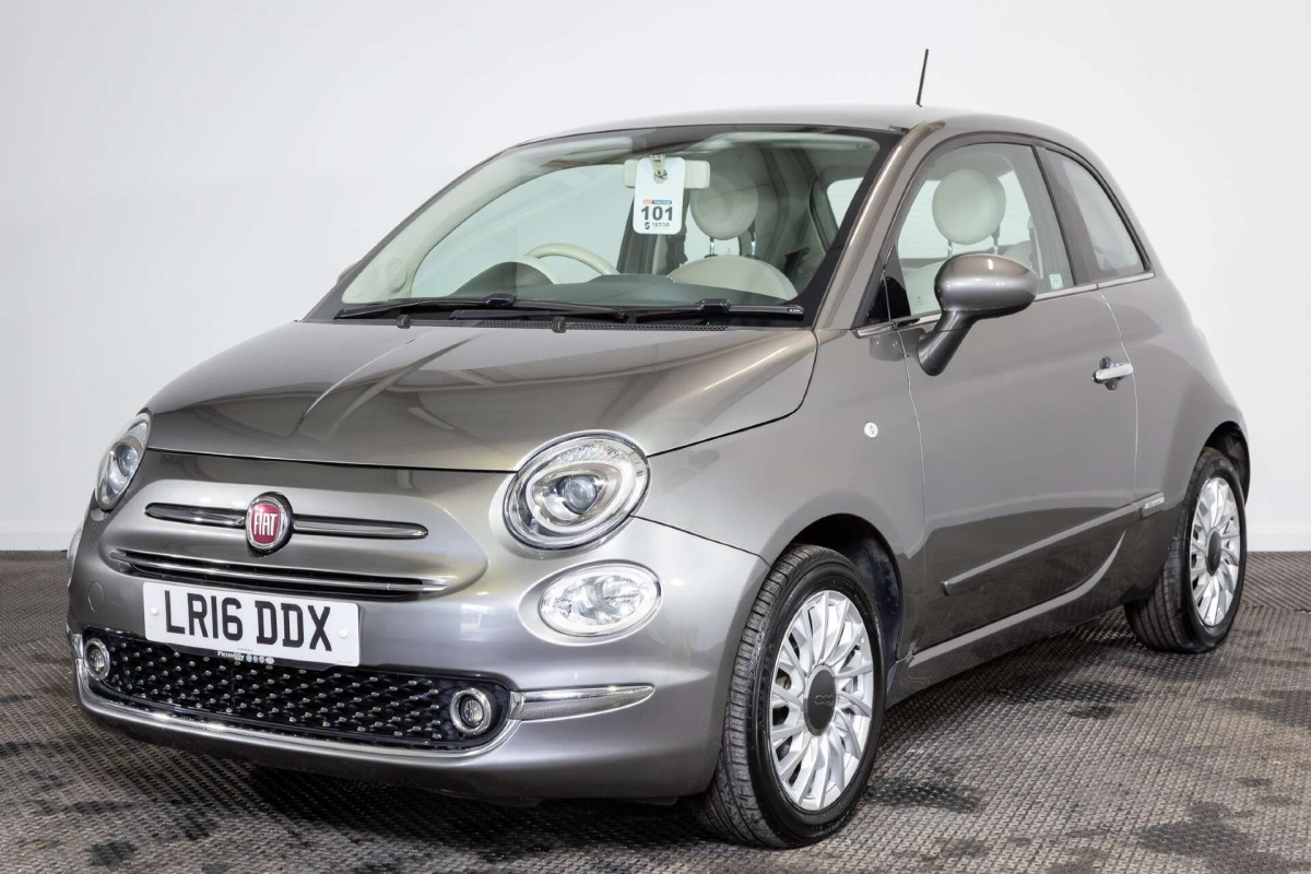 FIAT 500 2016 (16) 1.2 LOUNGE HATCHBACK 3DR PETROL MANUAL EURO 6 (S/S) (69 BHP) - 2016 - £5,600