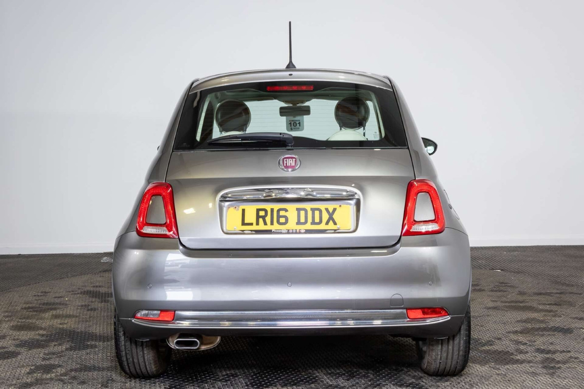 FIAT 500 2016 (16) 1.2 LOUNGE HATCHBACK 3DR PETROL MANUAL EURO 6 (S/S) (69 BHP) - 2016 - £5,600