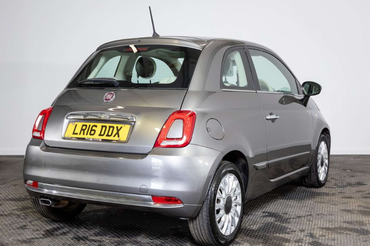FIAT 500 2016 (16) 1.2 LOUNGE HATCHBACK 3DR PETROL MANUAL EURO 6 (S/S) (69 BHP) - 2016 - £5,600