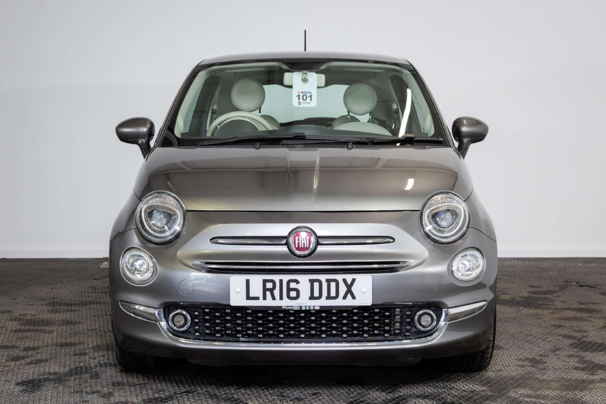 FIAT 500 2016 (16) 1.2 LOUNGE HATCHBACK 3DR PETROL MANUAL EURO 6 (S/S) (69 BHP) - 2016 - £5,600