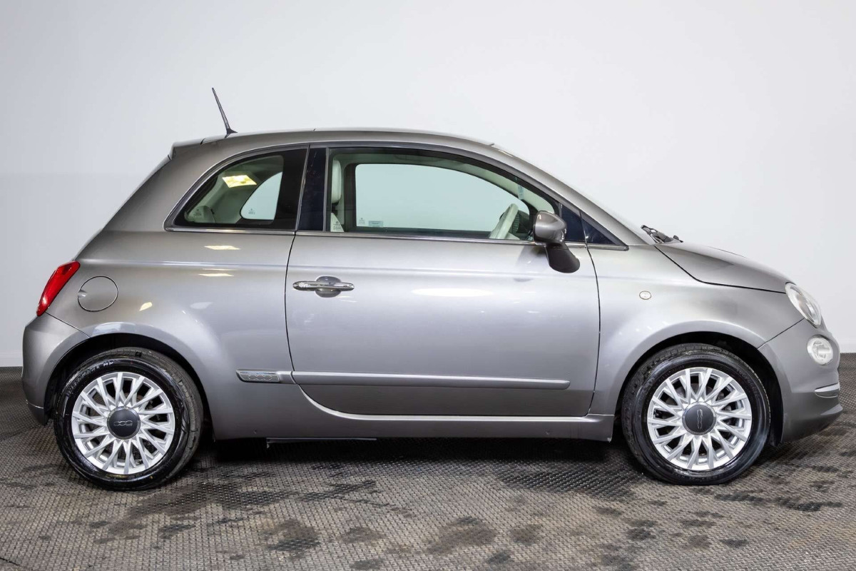 FIAT 500 2016 (16) 1.2 LOUNGE HATCHBACK 3DR PETROL MANUAL EURO 6 (S/S) (69 BHP) - 2016 - £5,600