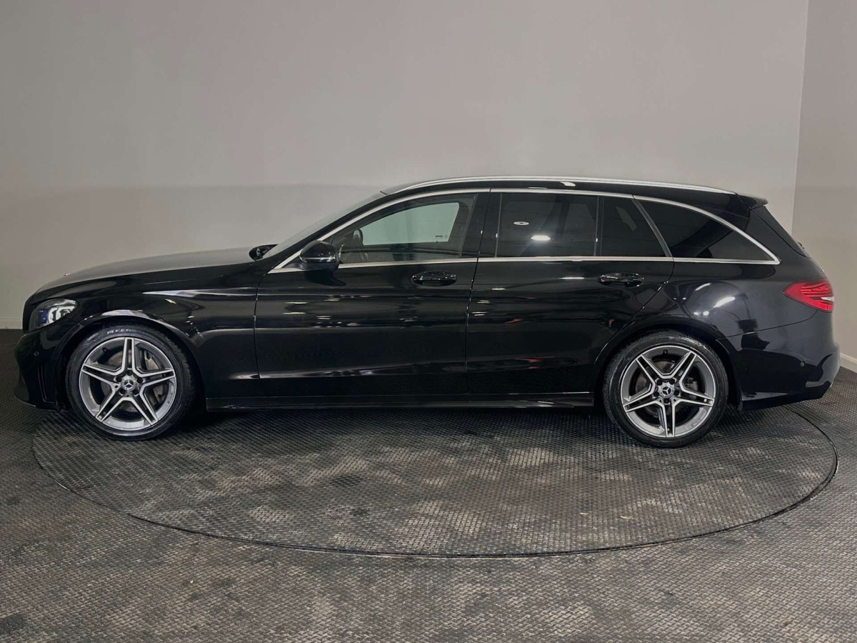 MERCEDES-BENZ C CLASS 2019 (68) 2.0 C300D AMG LINE ESTATE 5DR DIESEL G-TRONIC+ EURO 6 (S/S) (245 PS) - 2019 - £16,500