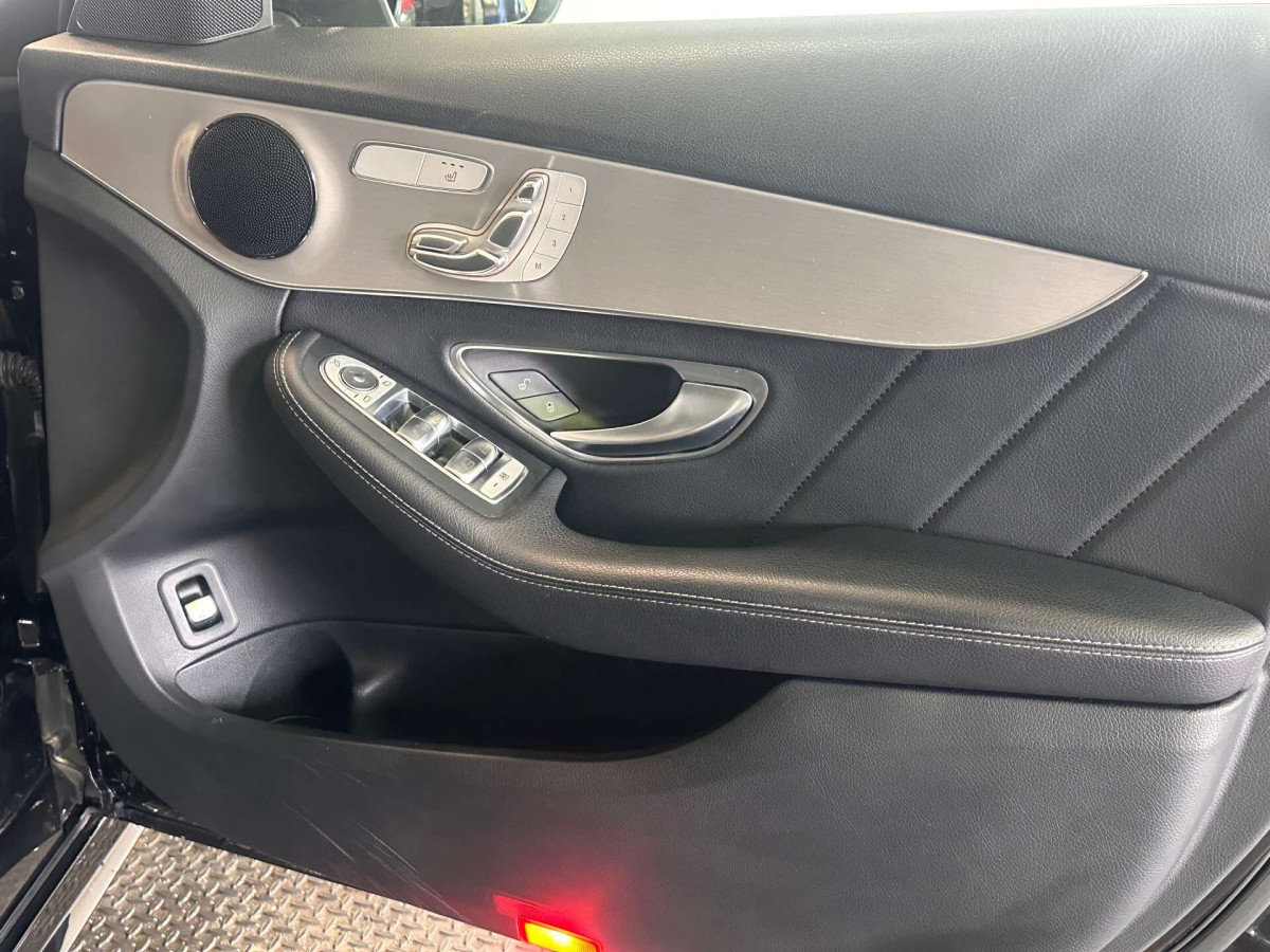 MERCEDES-BENZ C CLASS 2019 (68) 2.0 C300D AMG LINE ESTATE 5DR DIESEL G-TRONIC+ EURO 6 (S/S) (245 PS) - 2019 - £16,500