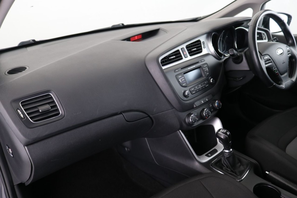 KIA CEED 1.6 2 ECODYNAMICS CRDI 5D 126 BHP - 2013 - £4,990