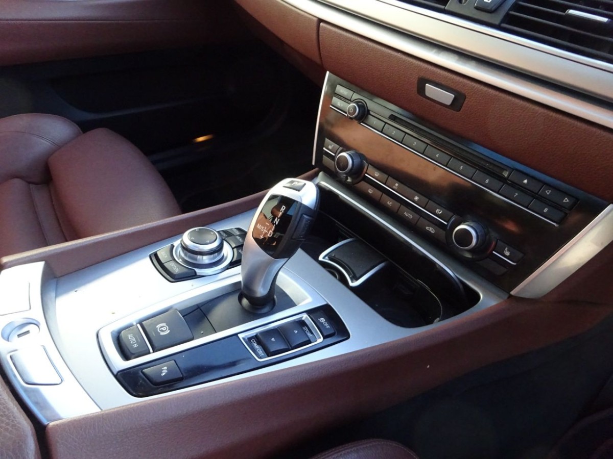 BMW 5 SERIES 2.0 520D M SPORT GRAN TURISMO 5D 181 BHP - 2015 - £13,990