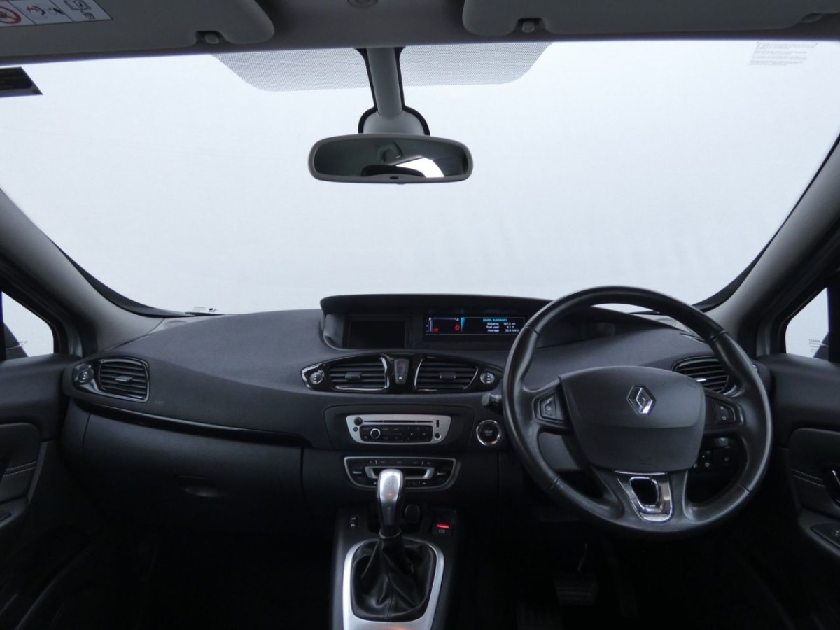RENAULT SCENIC 1.5 DYNAMIQUE TOMTOM DCI EDC 5D AUTO 110 BHP MPV - 2015 - £6,700